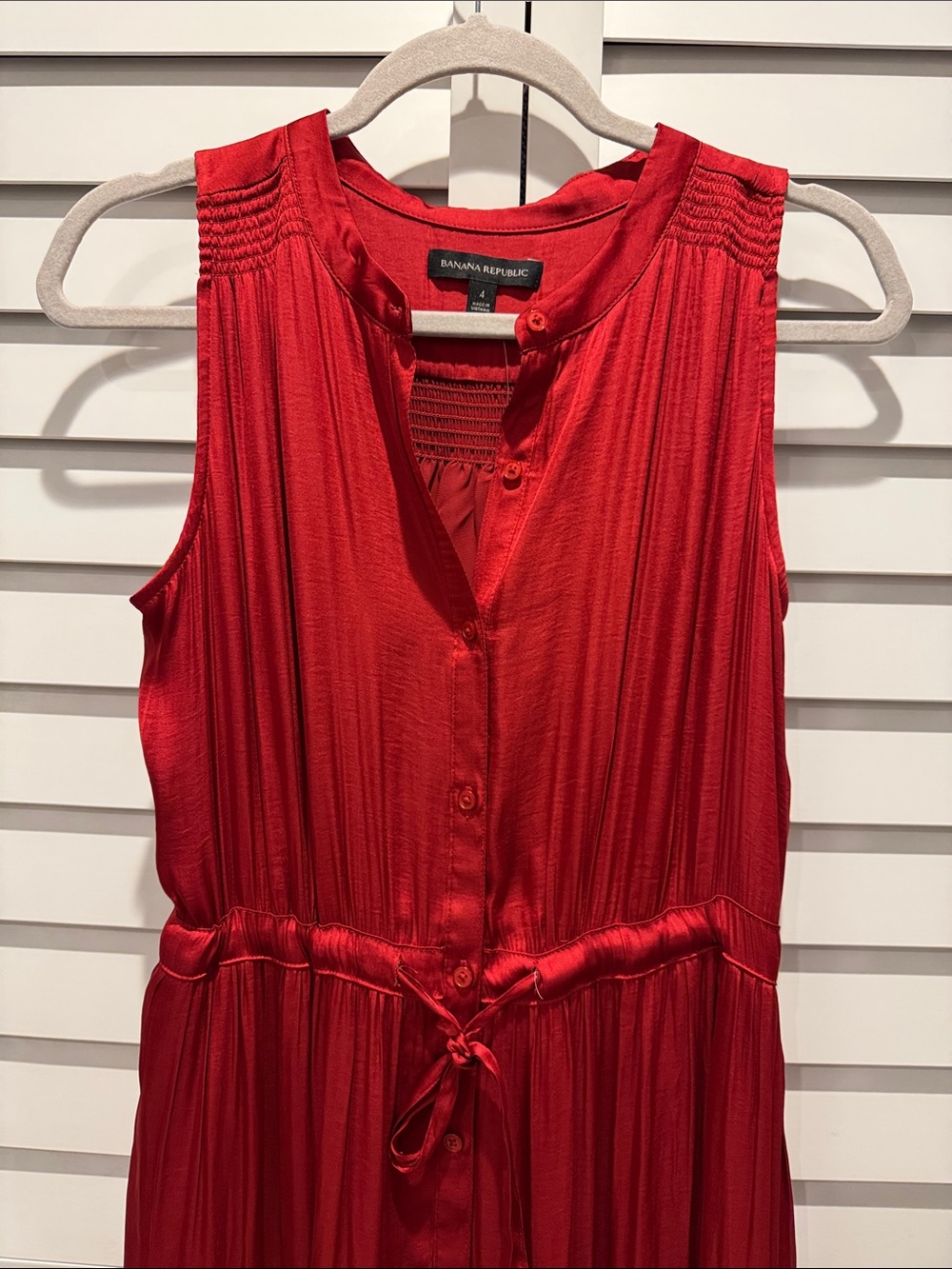 Banana Republic Sleeveless lined Button-Front Maxi Dress in Deep Red - Picture 3 of 10